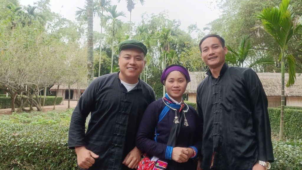 Học tiếng Anh để chuyển đổi số hiệu quả: Câu chuyện từ Lào Cai