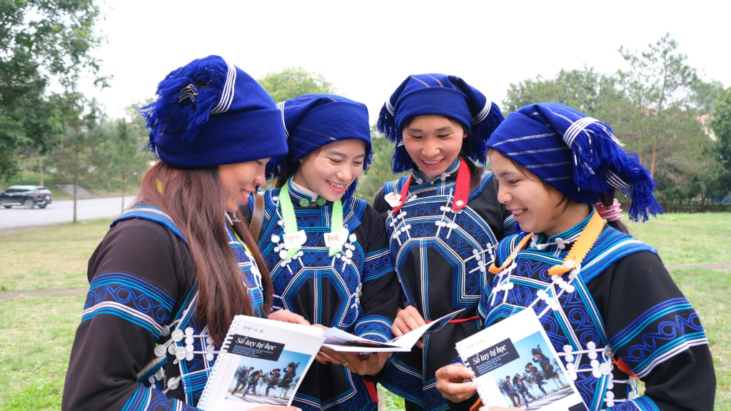 Kết nối nguồn lực – Thắp sáng hành trình chuyển đổi số tại Lào&nbsp;Cai