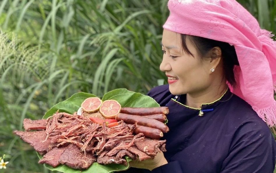 Đổi mới mô hình kinh doanh số từ những điều nhỏ nhất: Câu chuyện của chị Bình – chủ nhãn hiệu thịt sấy Bon&nbsp;Ben